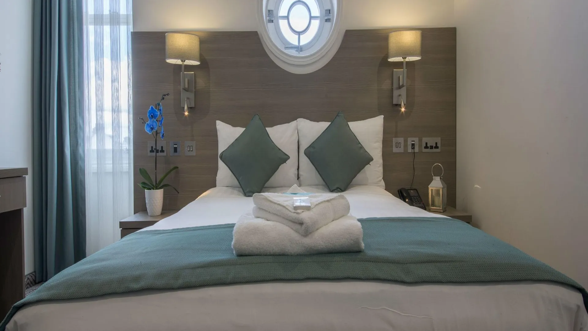 The Lion & Key Hotel London